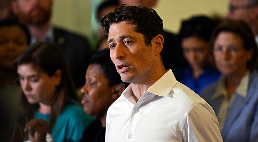 Democratic Mayor Faces Conservative Backlash for Somali Victory Speech in Minneapolis