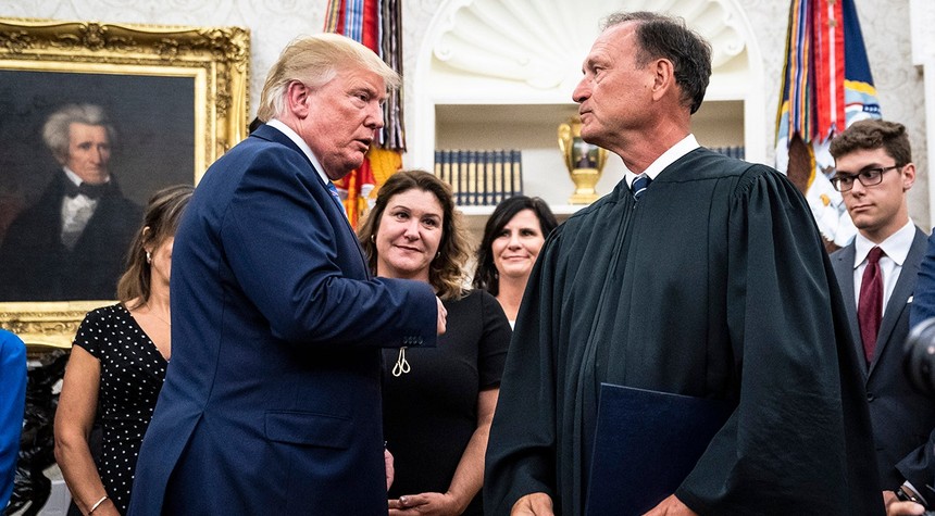 Supreme Court Blocks Trump's National Guard Deployment in Chicago as Alito Issues Scathing Dissent