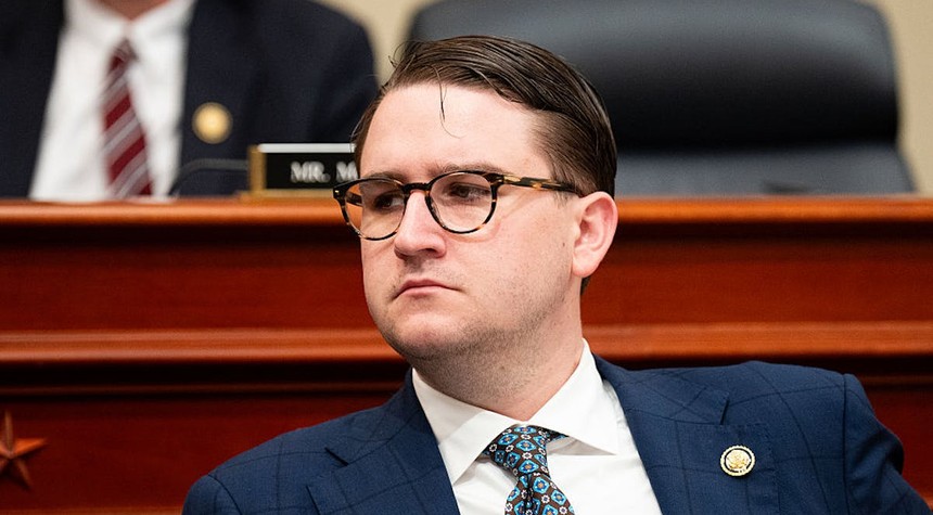 New Legislation Would Block Entry to Doctors Performing Gender Transitions on Minors Abroad