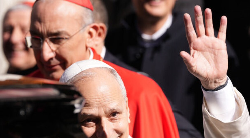 Homan Tells Pope Francis That Securing Border Saves Thousands of Lives Annually