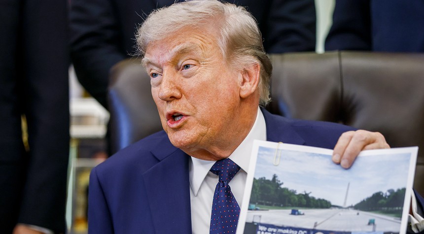 Trump Fixes Obama's $38 Million Reflecting Pool Fiasco for Less Than $2 Million