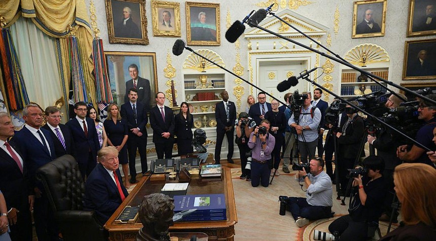 Judge Blocks White House From Banning News Outlets It Doesn't Like