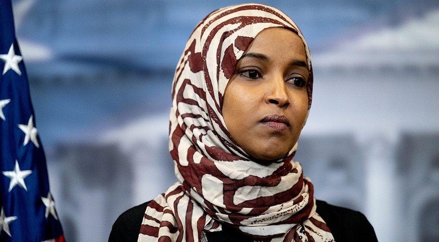 Nearly 40 House Democrats Refuse to Shield Ilhan Omar From Federal Immigration Probe